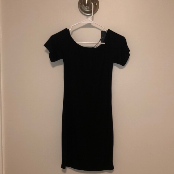 PLT OFF THE SHOULDER DRESS - Picture 1 of 3